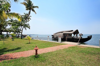 Coco Bay Resort