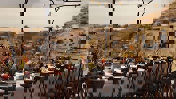 Yunak Evleri - Special Class