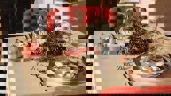 Yunak Evleri - Special Class