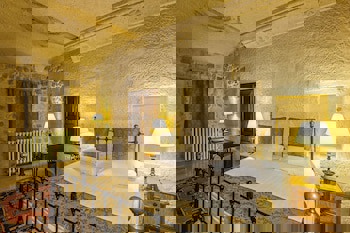 Yunak Evleri - Special Class