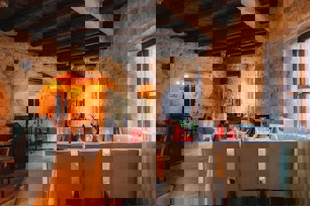 Yunak Evleri - Special Class