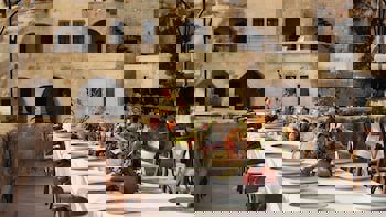 Yunak Evleri - Special Class