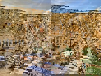 Yunak Evleri - Special Class