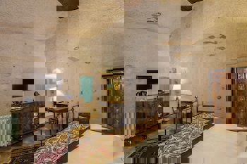 Yunak Evleri - Special Class