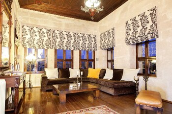 Yunak Evleri - Special Class