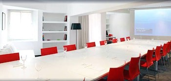 Bab Hotel