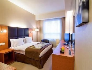 Ramada By Wyndham Oradea