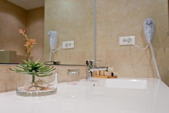 Ramada By Wyndham Oradea