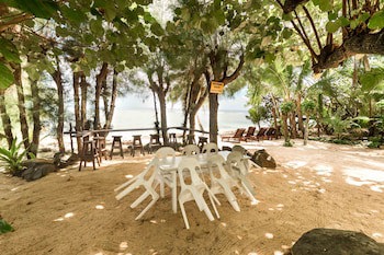 Castaway Resort