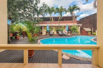 Castaway Resort