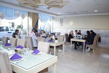 Captain's Hotel
