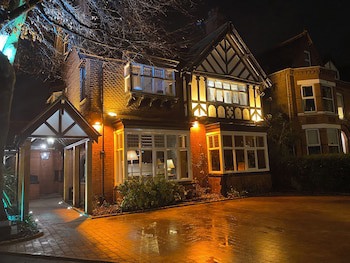 Chester Court Hotel