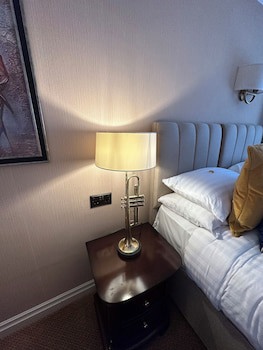 Chester Court Hotel