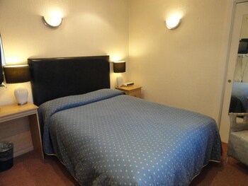 Chester Court Hotel
