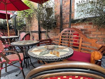 Chester Court Hotel