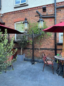 Chester Court Hotel