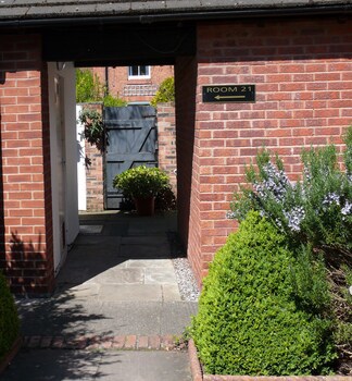 Chester Court Hotel