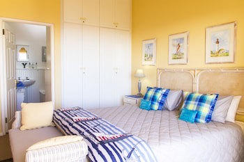 Albatross Guest House