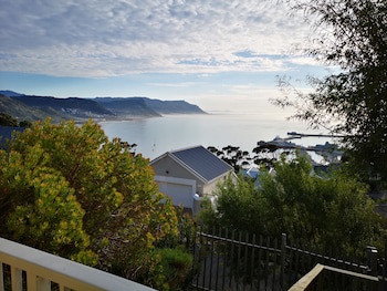 Albatross Guest House