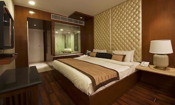 Hotel Aura