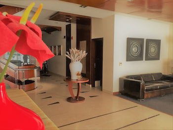 Hotel Aura