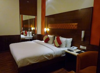 Hotel Aura