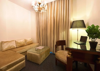 Hotel Aura