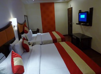 Hotel Aura