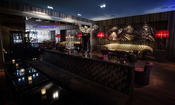 Ararat All Suites Hotel