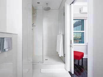 Cloud 9 Boutique Hotel And Spa