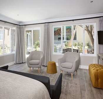 Cloud 9 Boutique Hotel And Spa