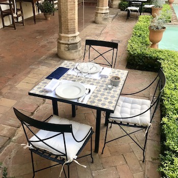 Las Casas De La Juderia Hotel