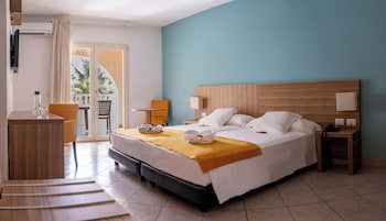 Voi Praia De Chaves Resort