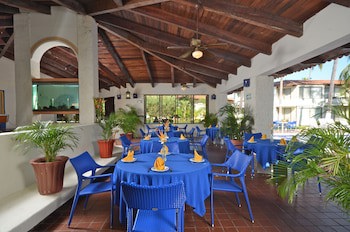 Cabo Blanco Hotel & Marina