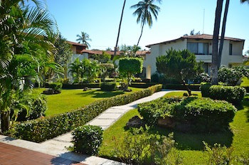 Cabo Blanco Hotel & Marina