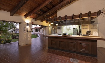 Cabo Blanco Hotel & Marina