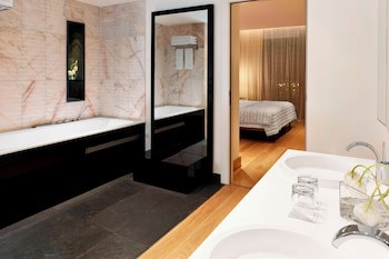 Le Meridien Oran Hotel & Convention Centre