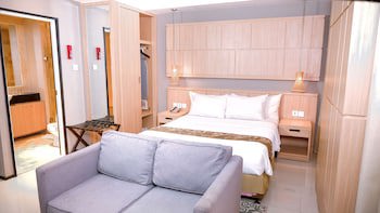 Golden Tulip Balikpapan Hotel & Suites