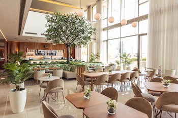 Pullman Rosario City Center Hotel