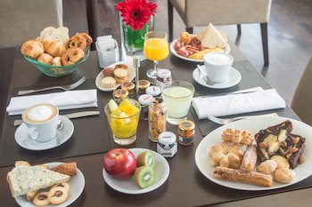Pullman Rosario City Center Hotel