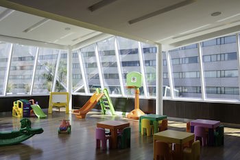 Pullman Rosario City Center Hotel