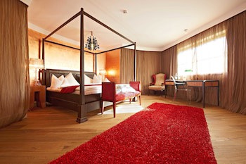 Hotel Alpine Palace
