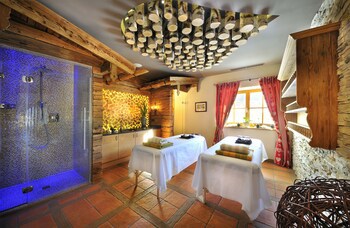 Hotel Alpine Palace