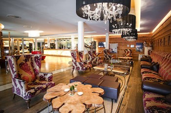 Hotel Alpine Palace