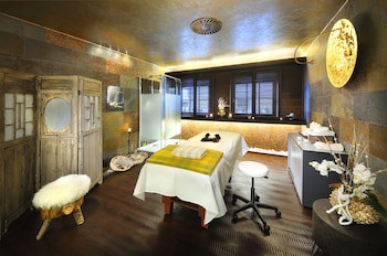 Hotel Alpine Palace