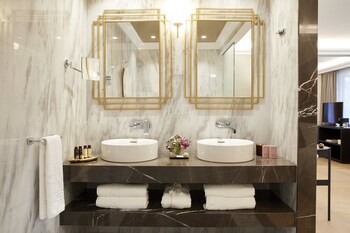 The Excelsior Small Luxury Hotels Of The World