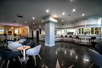 Hotel Villa De Laredo