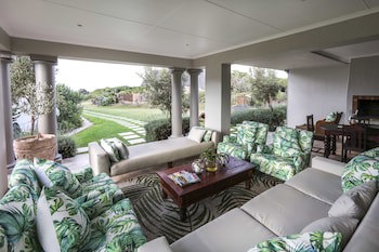 Super Tubes Guesthouse