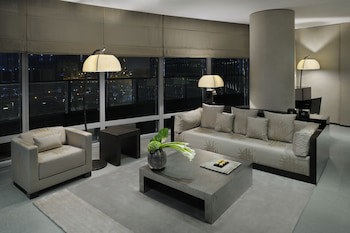 Armani Hotel Dubai, Burj Khalifa