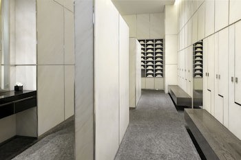 Armani Hotel Dubai, Burj Khalifa